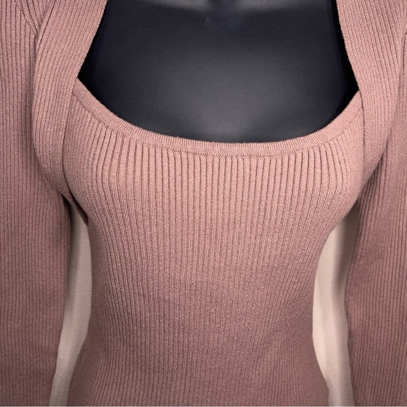 Medium Lillusory Beige Ribbed Knit Top Long Sleeve Neutral Stretch - Picture 9 of 14